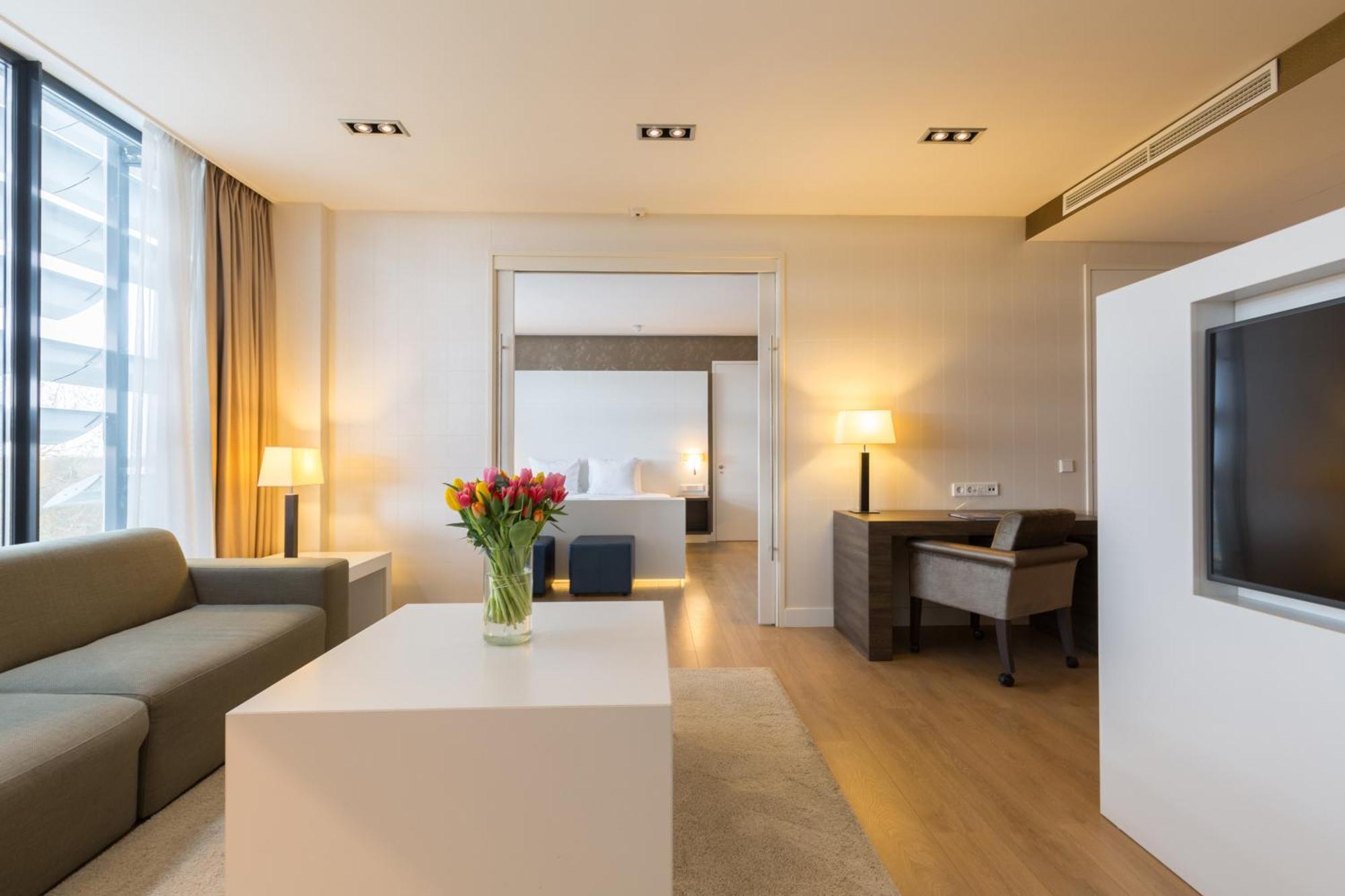 Leonardo Royal Promenade Hotel 4*
